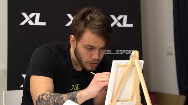 YO WHAT ARE THOSE?! | PAINTING CHALLENGE W/ PATRIK AND MARKOON смотреть онлайн