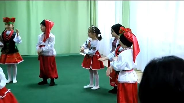 Дитячий хоровод "Веснянка" смотреть онлайн