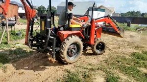 УРАЛЕЦ 224 ЭКСКАВАТОР, копаем яму под септик.