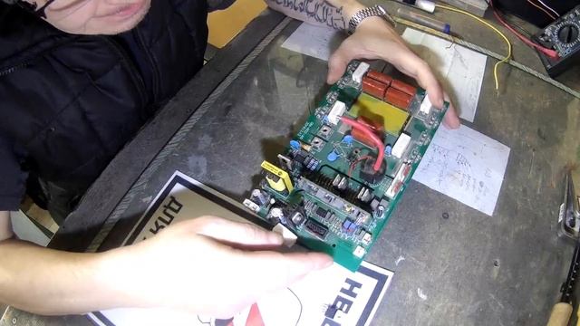 ремонт КЕДР MultiARC-250 .Начал варить как переменнкой смотреть онлайн