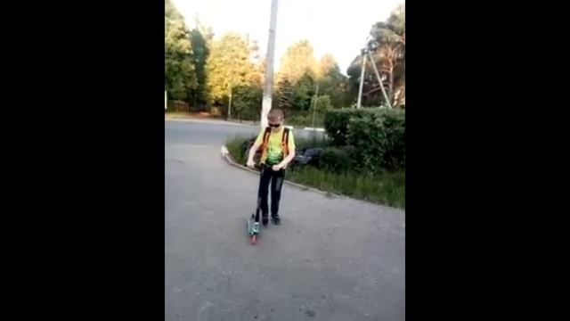 ПРО и НУБ?!САМОКАТЕРЫ смотреть онлайн