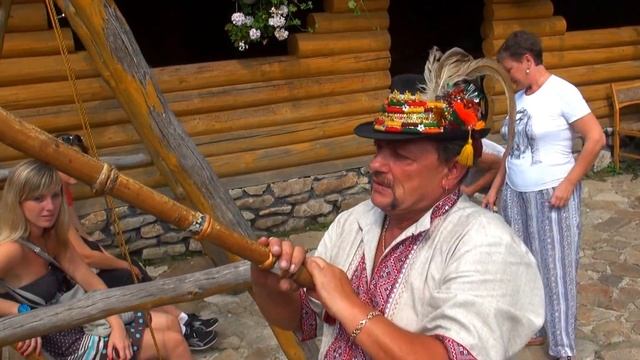 Бойко трембітає біля озера Синевир (Закарпаття) смотреть онлайн