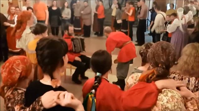 Полька со шваброй. Масленичная вечорка с ансамблями "Баколье" и "Живая старина".11.03.2016 смотреть онлайн