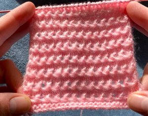 Красивый узор спицами