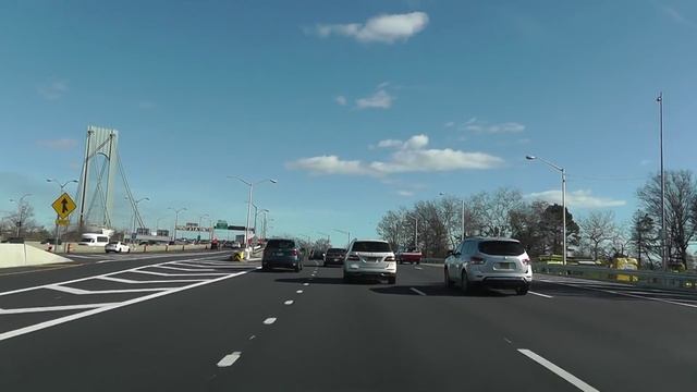 Как относятся друг к другу русскоязычные эмигранты в США смотреть онлайн