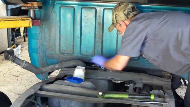 Mazda Pick Up Fuel Pump Replacement смотреть онлайн