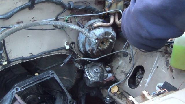 #11.ВАЗ 2106 84г.в. Замена привода тормозов и сцепления + прокачка смотреть онлайн