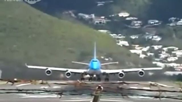 Saint martin airport saint-martin dramatic Takeoff смотреть онлайн
