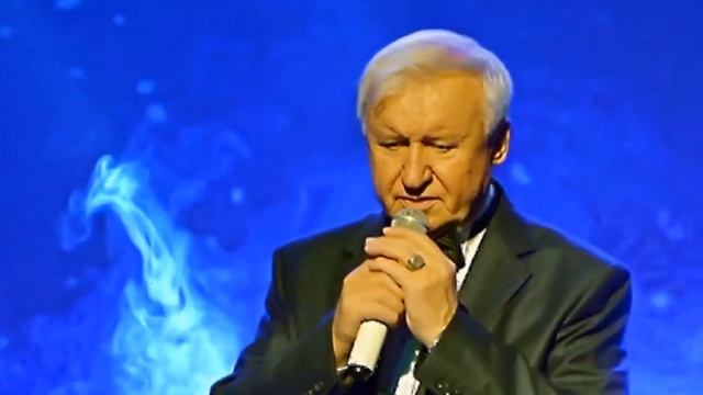 РОМАНС ДЕНЬ И НОЧЬ ПОЕТ ВЛАДИМИР КУДРИНСКИЙ смотреть онлайн