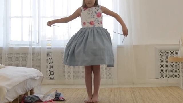 Платье-трансформер для девочки смотреть онлайн