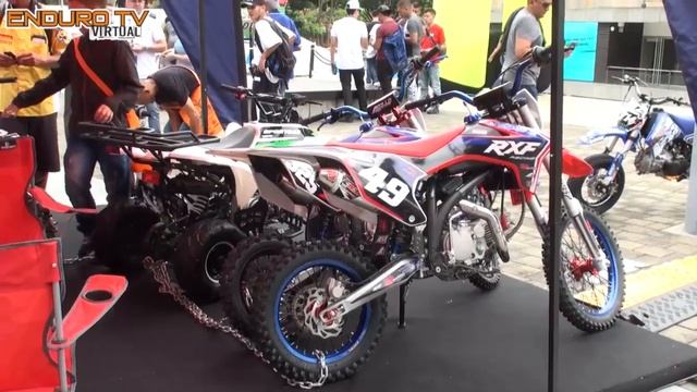 LAS PITS BIKES APOLLO MOTORS FRENAN CON OSAKA смотреть онлайн