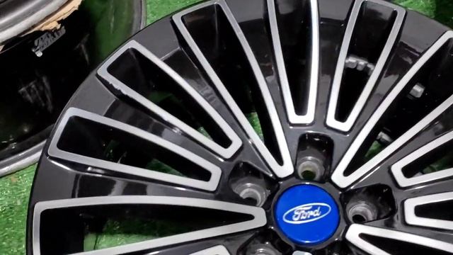 Диски Ford Explorer R-18 (5x114,3; Et44; 8j) смотреть онлайн