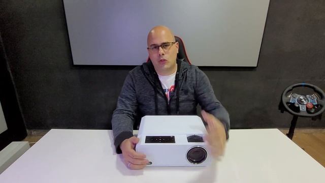 PROJETOR EVERYCOM HQ9W FULLHD. UM PROJETOR QUE NEM PARECE DE ENTRADA. QUE QUALIDADE SHOW! Geek248