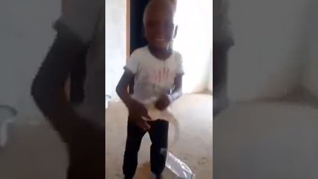 Adam al-khairat mory fofana playing with potatoe at 9 months смотреть онлайн