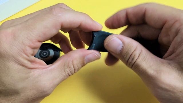 Galaxy Watch 4: How To Change Bands / Straps