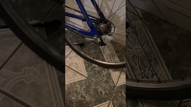 Riding a flat tire to find a missing glove! ? смотреть онлайн