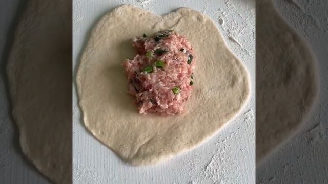 Лепешки с мясом! Готовим с Арчи! #лепешки #вкусно #готовимдома смотреть онлайн