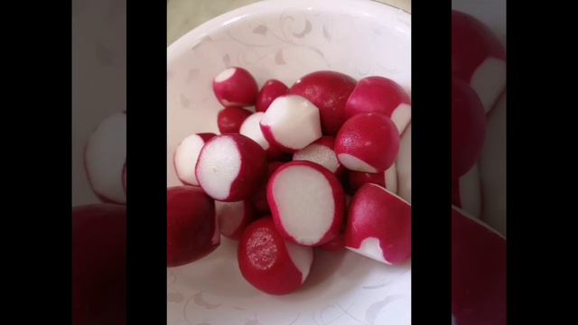 Салат с редиской