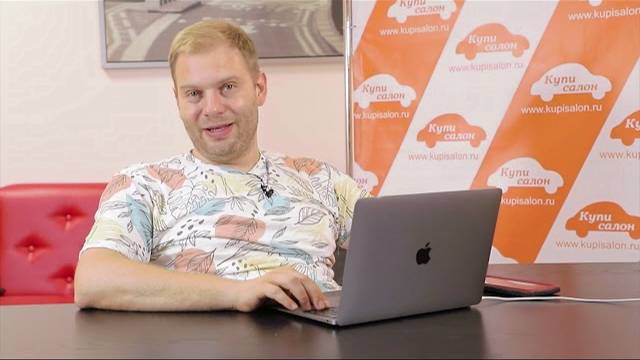 Необычный цвет алькантары - перетянули салон и потолок в Toyota Prado