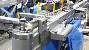 U образный гиб трубы на минимальный R=1,5D на чпу трубогибе MASTER. Гибка труб теплообменника.