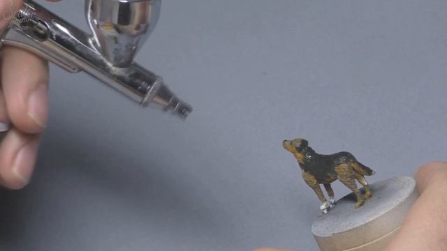 КАК ПОКРАСИТЬ ФИГУРКУ собаки ДЛЯ ДИОРАМЫ. Простой способ ДЛЯ НАЧИНАЮЩИХ. Роспись миниатюры. смотреть онлайн