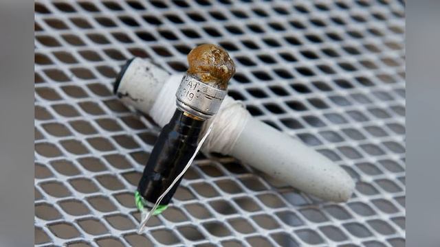 ВСЕ СМЕЯЛИСЬ НАД НИМ, НО КОГДА УЗНАЛИ СКОЛЬКО ОН ЗАРАБАТЫВАЕТ, РАСКРЫЛИ РТЫ ОТ УДИВЛЕНИЯ смотреть онлайн