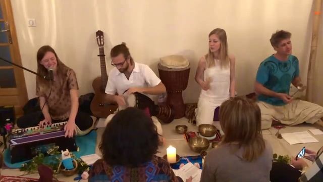 SoÂm Kirtan - Adi Shakti Mantra смотреть онлайн