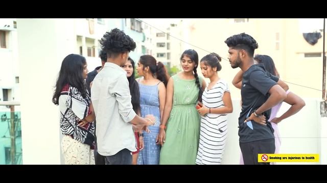 Smoke prank on Galli pori Monika |crazy entertainment |team@rishi_stylish_official смотреть онлайн