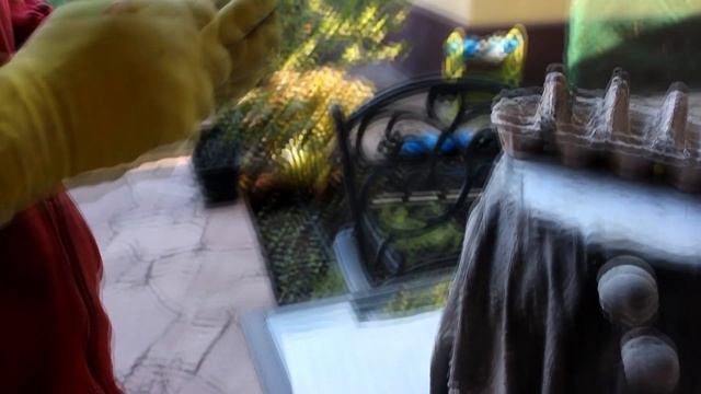 Берем тряпки и цемент и старое ведро. И что получаем? Садовую фигуру ПЕНЬ как в сказке. смотреть онлайн