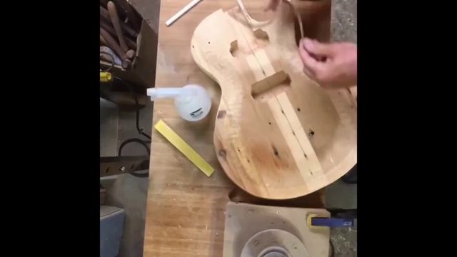 Les Paul stile guitar timelapse build. Гитара своими руками. Золотые руки(новая рубрика)-1я часть смотреть онлайн