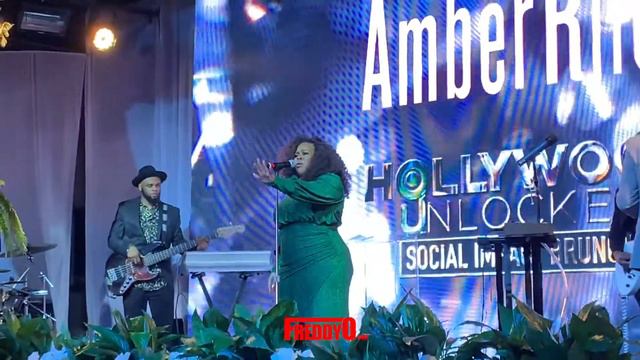 Amber Riley Live 1+1 смотреть онлайн
