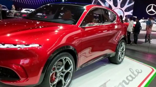 2019 LA Auto Show. Alfa Romeo Tonale. Альфа Ромео Тонале на автошоу Лос Анжелес 2019 смотреть онлайн