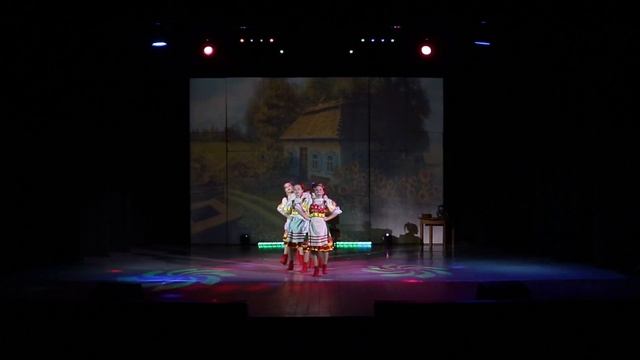 Народно-стилизованный танец "Завалинка", хореографический ансамбль "Хорошки" смотреть онлайн