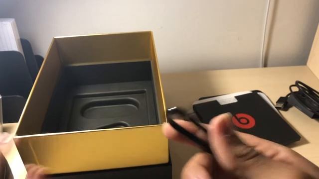 Unboxing Beats Studio 3 Wireless - Midnight Black смотреть онлайн