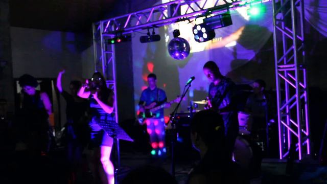 Valeu a pena, valeu a pena e como valeu. Trabalhar pelo Centro Social São José de Calasanz смотреть онлайн