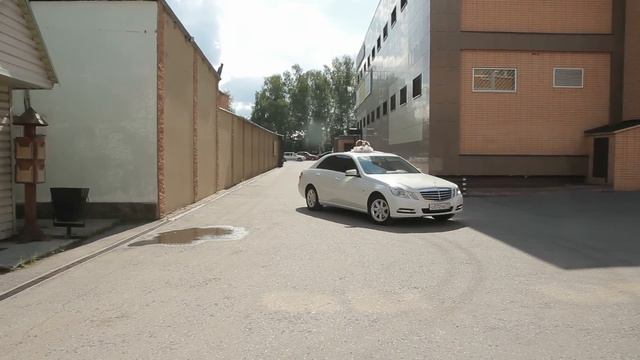 Love is... Оксана + Юра смотреть онлайн