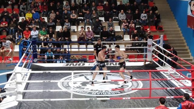 Руслан БЕРДЫЕВ (Россия) vs Азамат СЫЗДЫКБАЕВ (Казахстан) смотреть онлайн