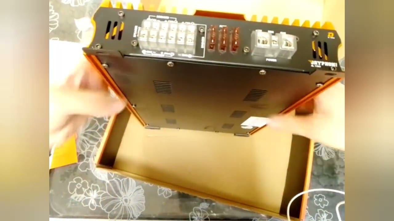 Распаковка и обзор усилителя от DL Audio gryphon pro смотреть онлайн