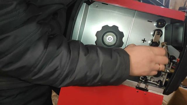 Сварочный аппарат Elitech аис 200 SYN в гараж. Распаковка! смотреть онлайн