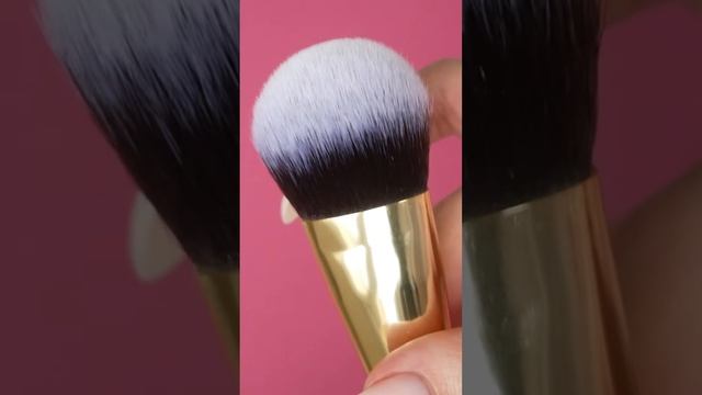 кисть для макияжа - Flat Contour 118 смотреть онлайн