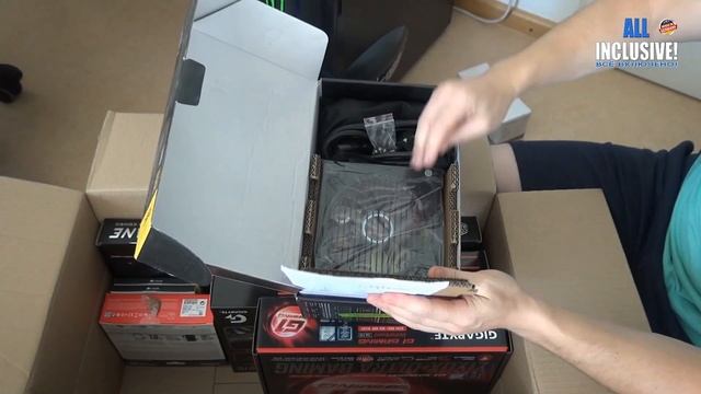 Распаковка посылки с компьютерным железом для дальнейшей сборки GAMING PC смотреть онлайн