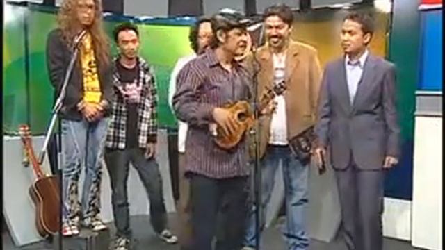 I'M Singles - TONTON in MHI Ekslusif смотреть онлайн