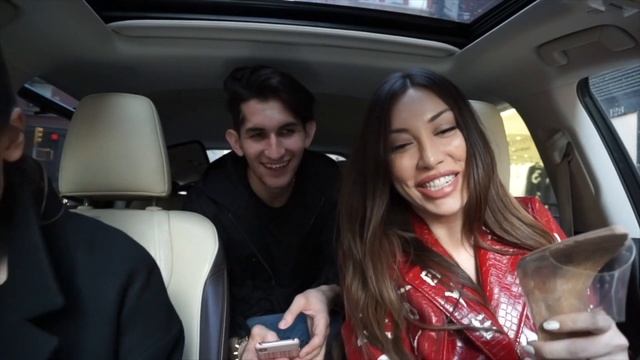 МОЙ ПЕРВЫЙ ВЛОГ/ НЬЮ-ЙОРК: Как попасть на Неделю Моды. Кто меня фотографирует? смотреть онлайн