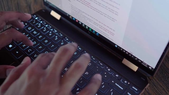 Prestige di atas Value - HP Spectre X360 Convertible 14 inch (ea0030TU) Review смотреть онлайн