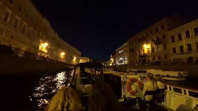 Ночная экскурсия по Санкт Петербургу на теплоходе и разведение мостов лето 2021 смотреть онлайн