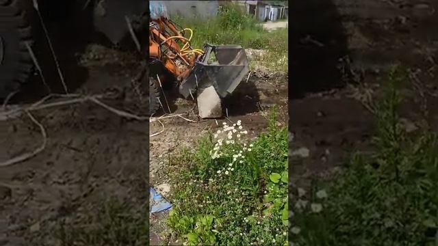 Работа МКСМ 800 с челюстным ковшом , погрузка полублока ФБС 4. смотреть онлайн
