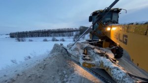 Уборка снега на Автогрейдере. Неисправность Генератора? Будем разбираться.