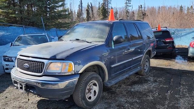 2000 Ford Expedition XLT смотреть онлайн