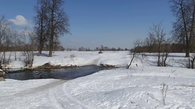 На снегоходе по воде смотреть онлайн