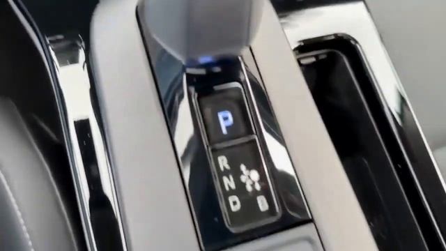 Toyota Prius 2023 Fifth Generation Hybrid смотреть онлайн